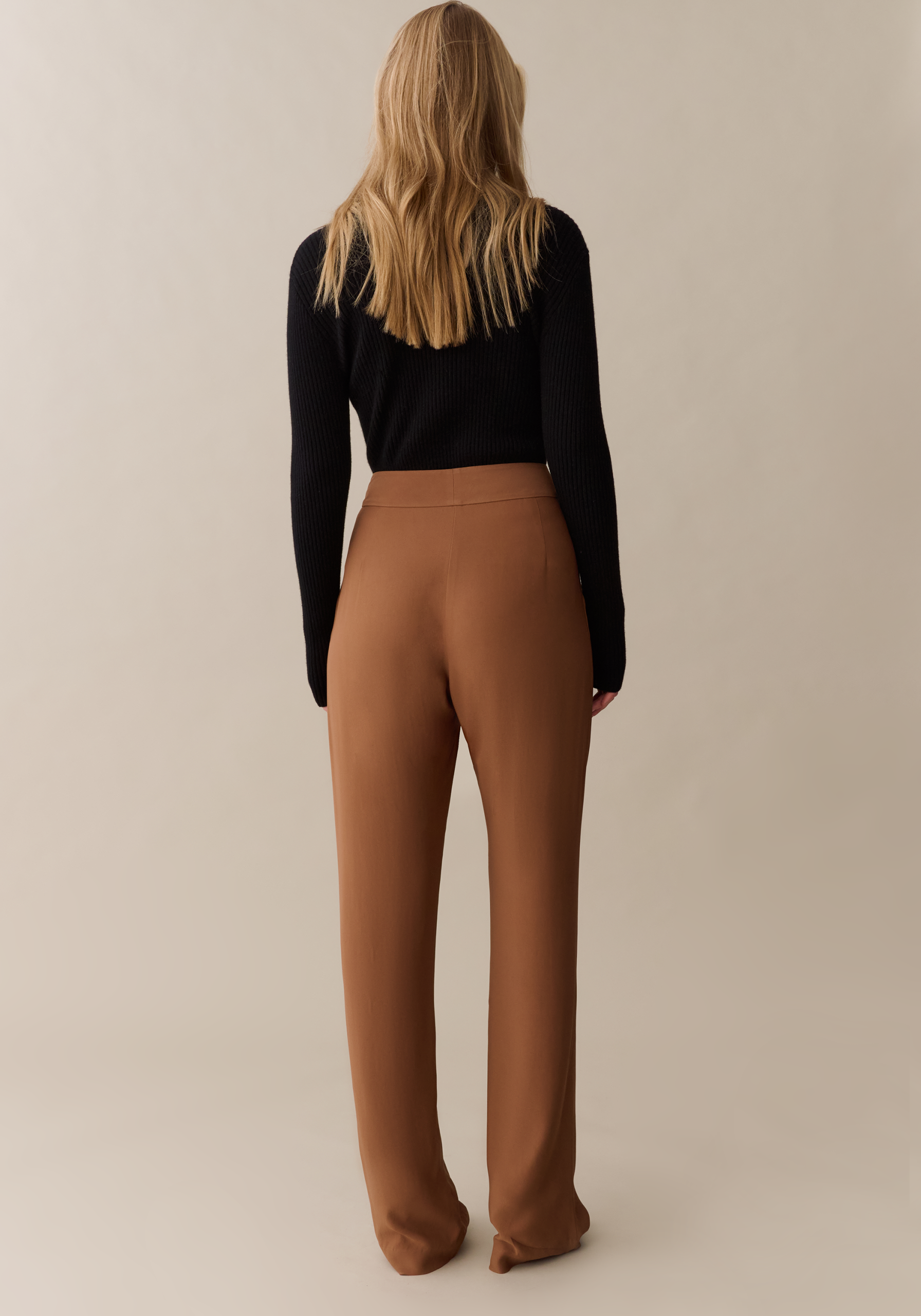 Naira Pant - Image 3